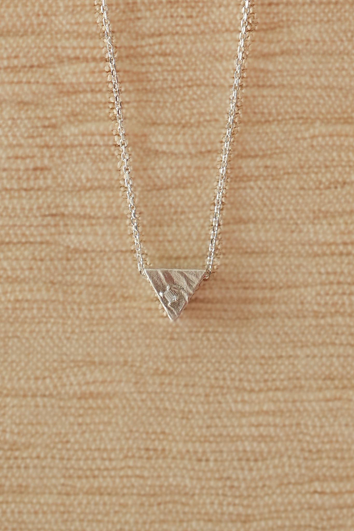세발자전거, silver necklace