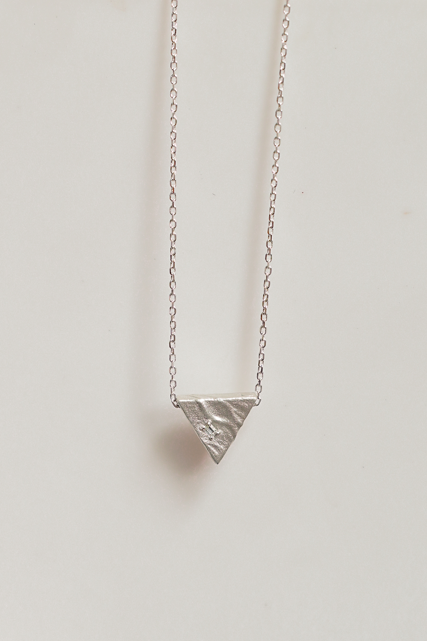 세발자전거, silver necklace