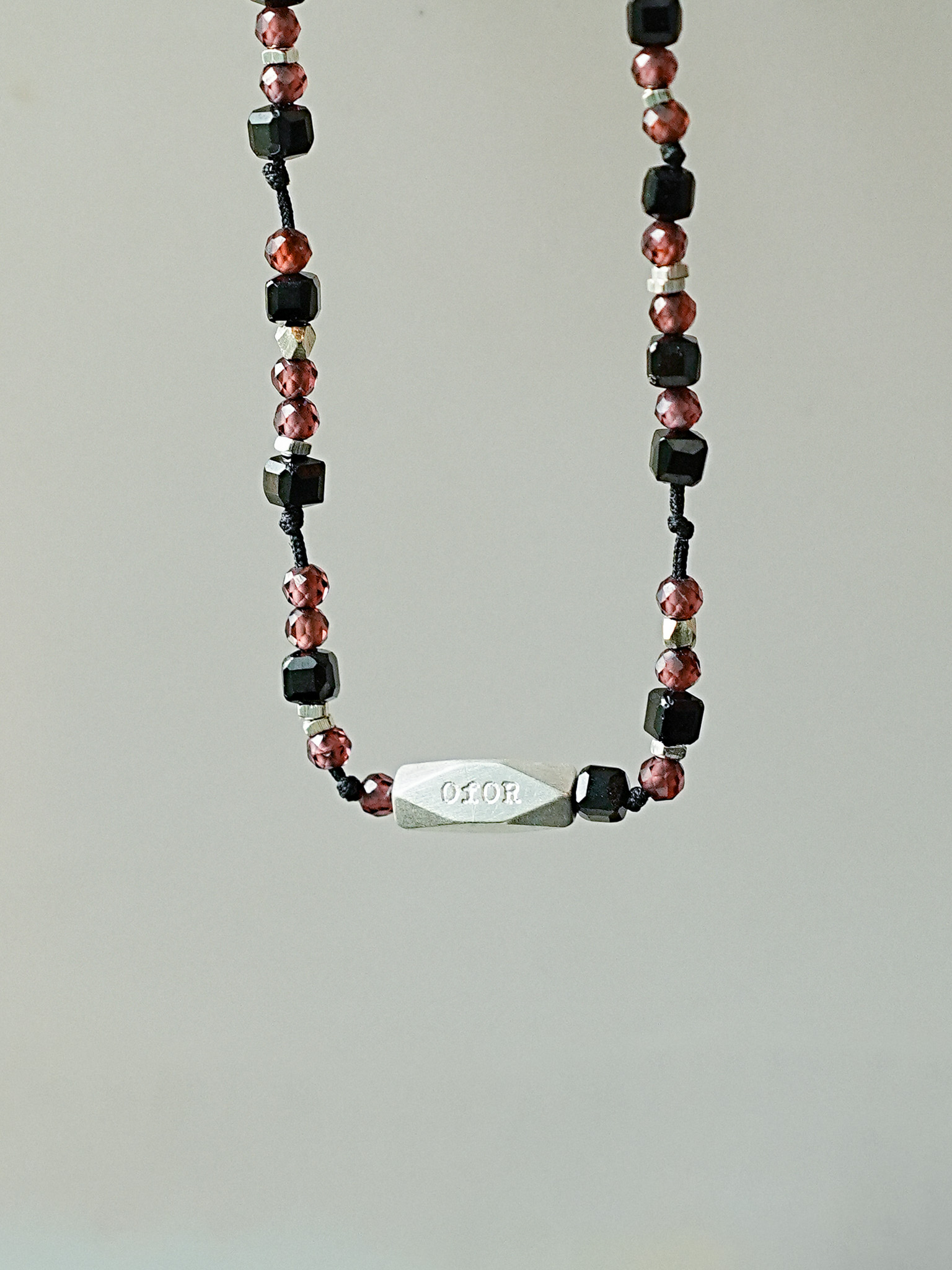 1月) 변하지 않는 건, line bracelet