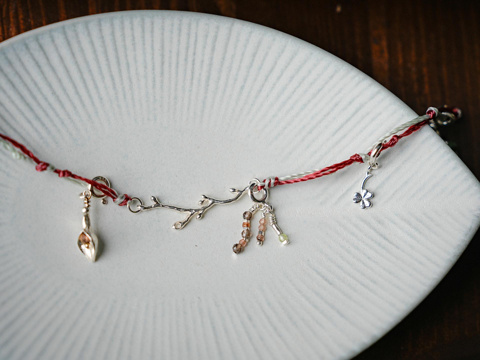 감정정원, wax bracelet