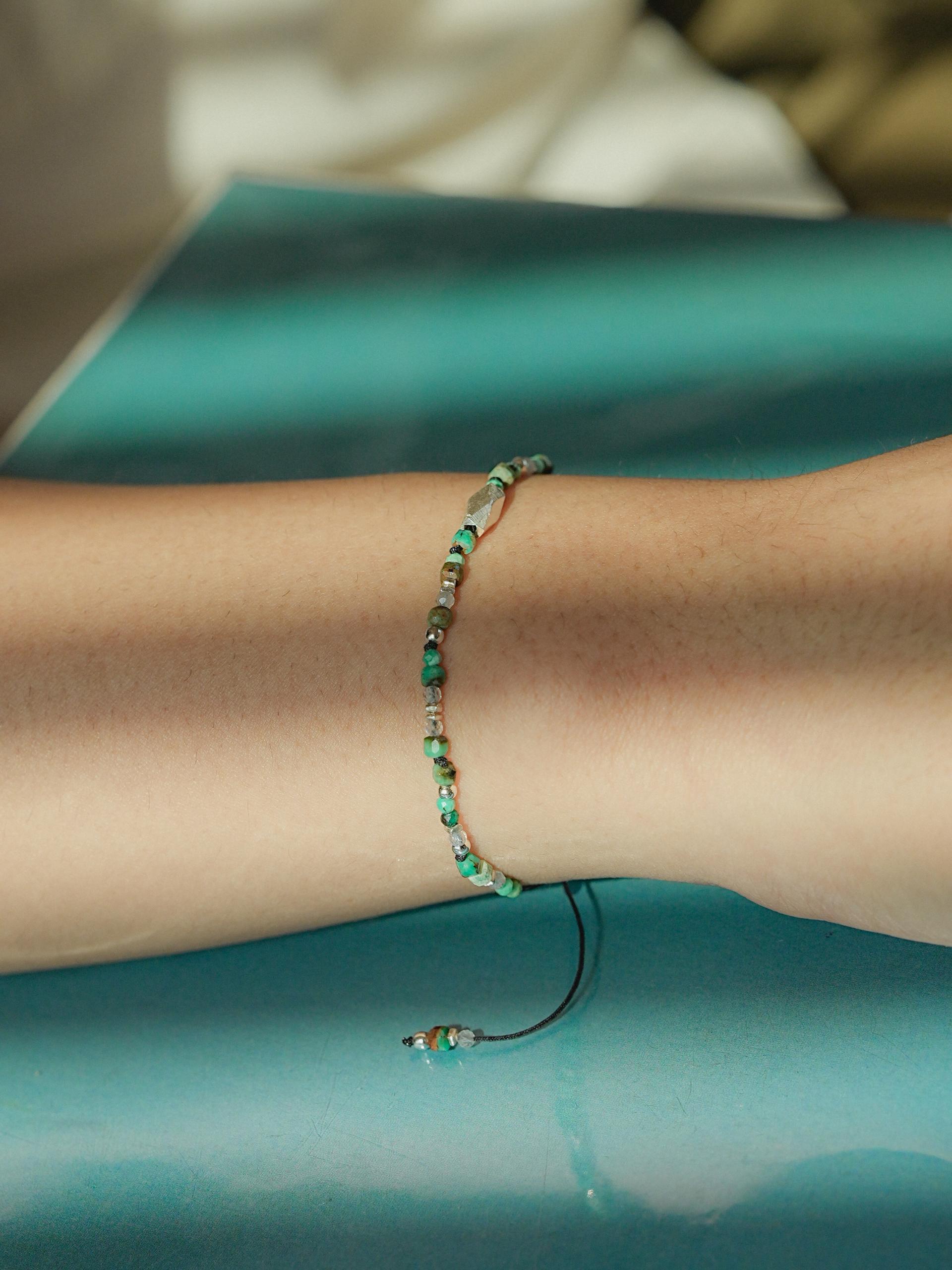 12月）Hakuna Matata, line bracelet