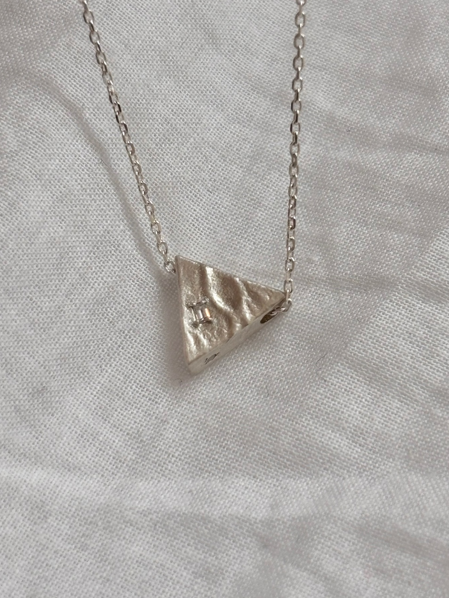 세발자전거, silver necklace