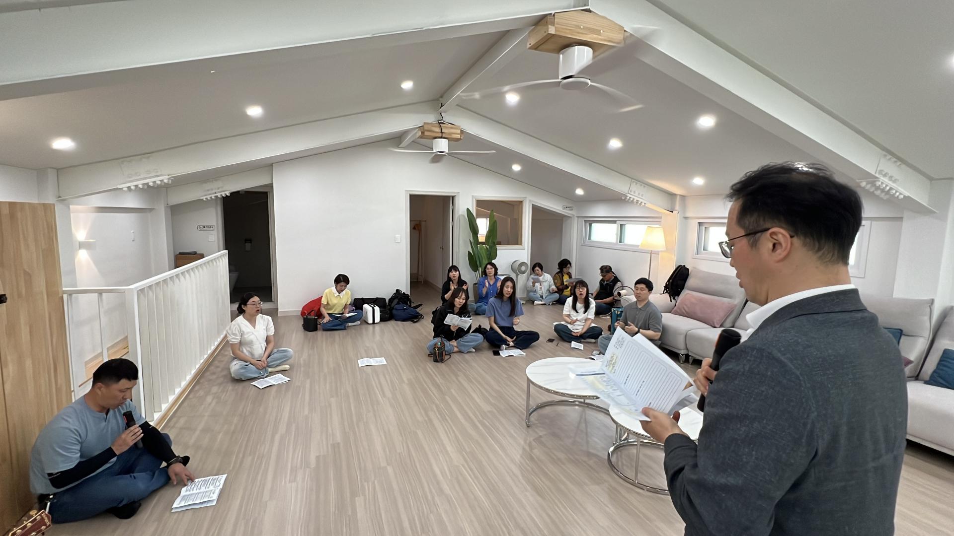 4b2b63ef4294e.jpg