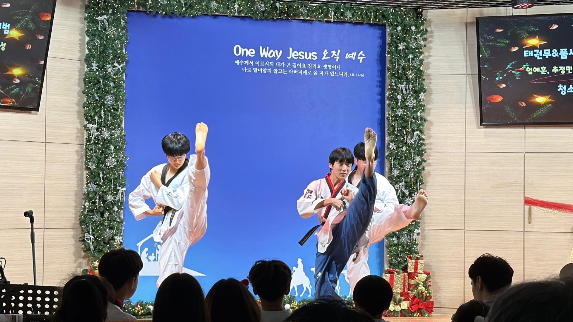 d924f3a572be8.jpg