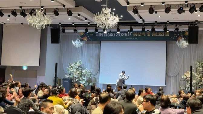 ad326bf8747b3.gif