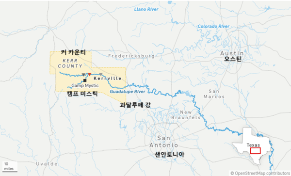 돌발 홍수가 발생한 미국 텍사스주 커 카운티와 과달루페강 지도.