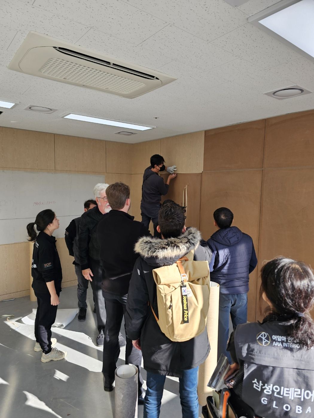 어알아 서울 본점 인테리어 필름 교육 현장