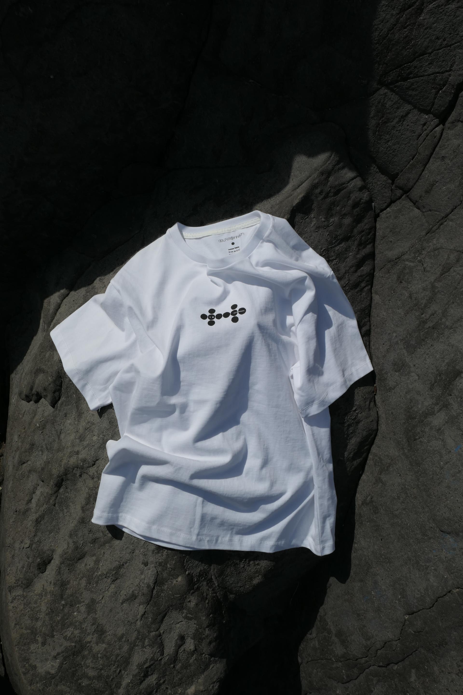 Mini Stones T-Shirt (white)