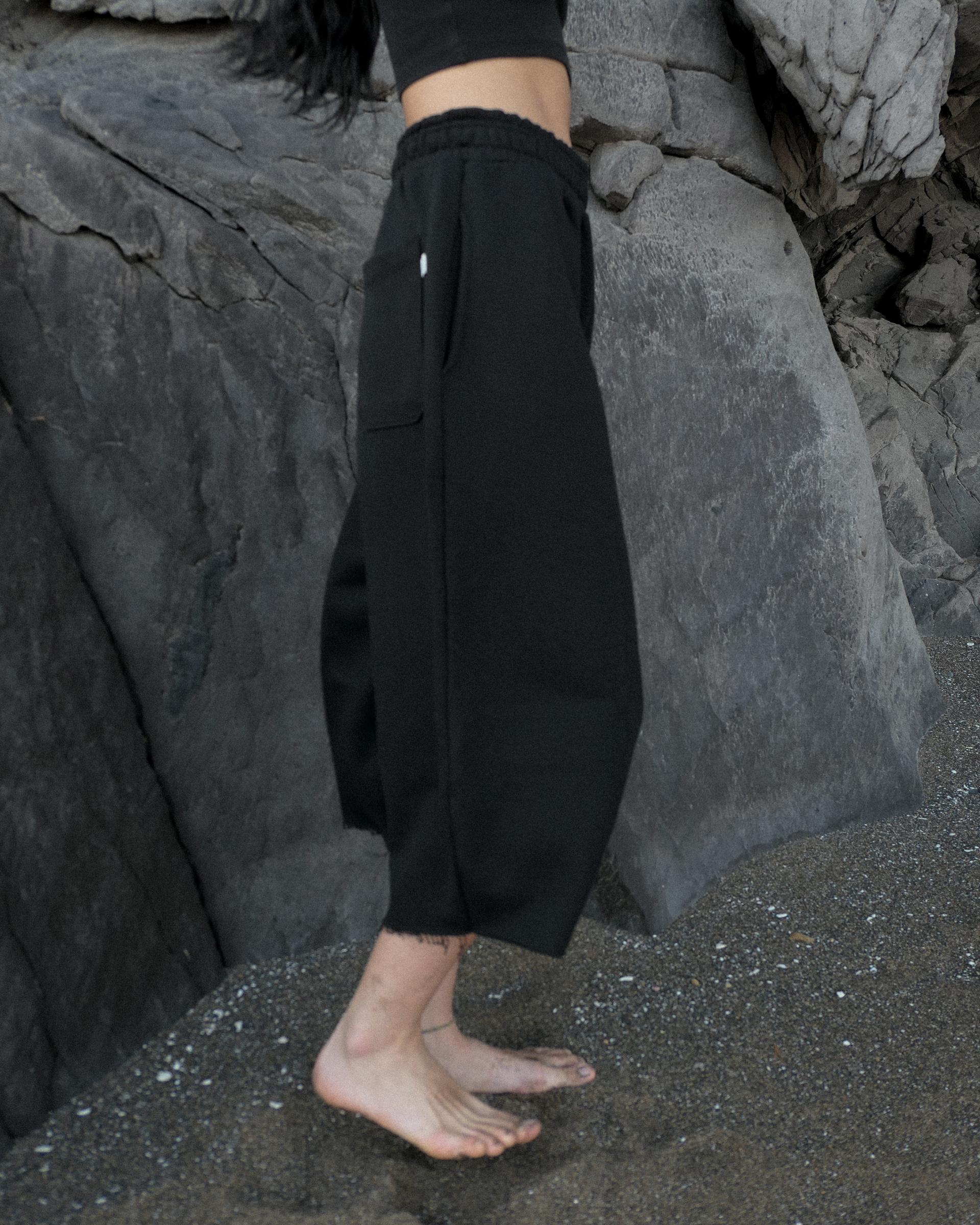 F/T Balloon Capri Pants (Black)