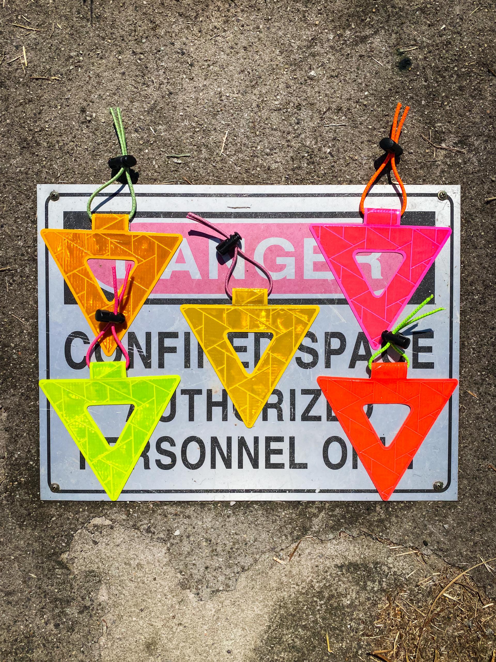 V2 PRISMATIC WELDED STANDARD SIZE - YELLOW