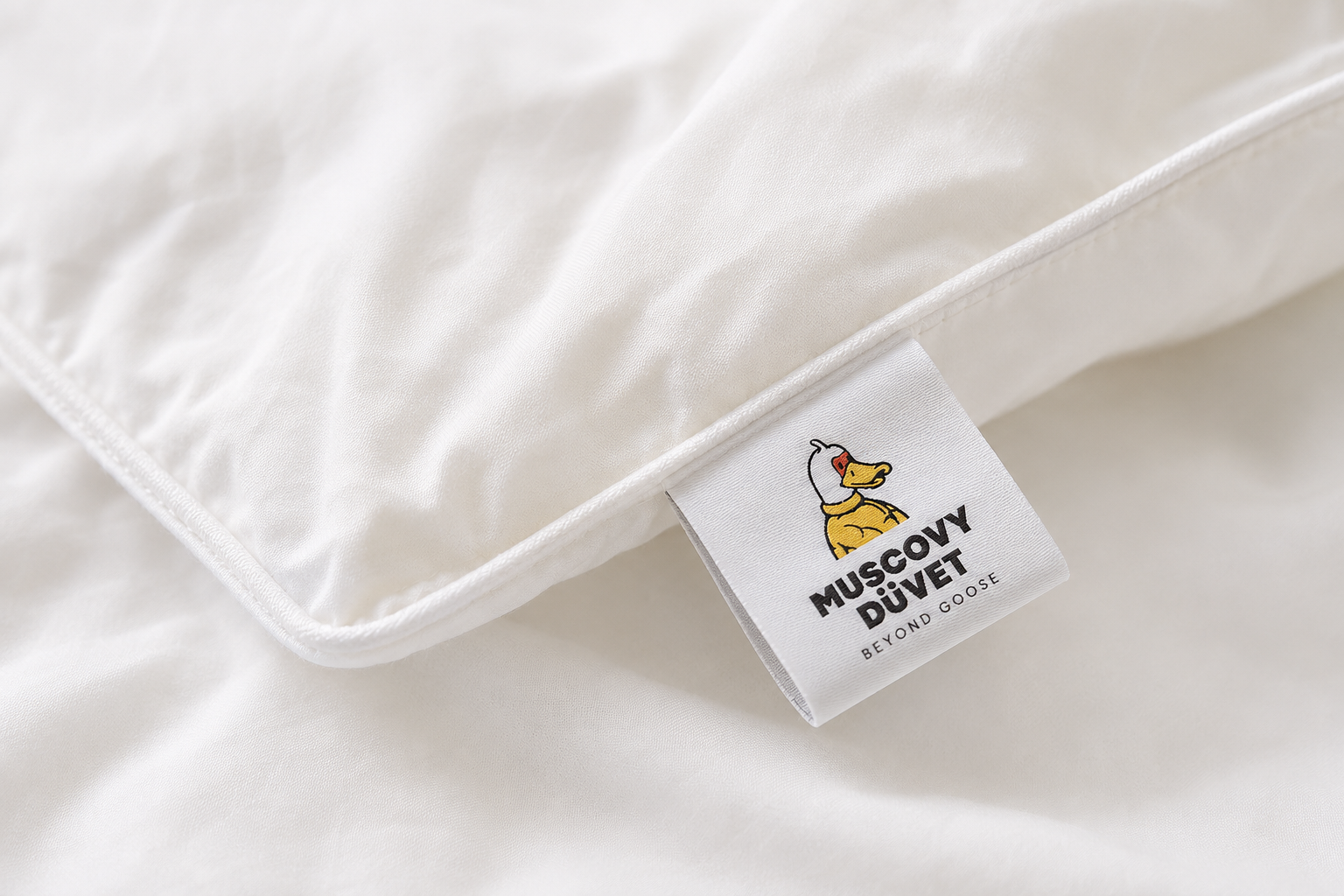 MUSCOVY DÜVET Identity Detail 01