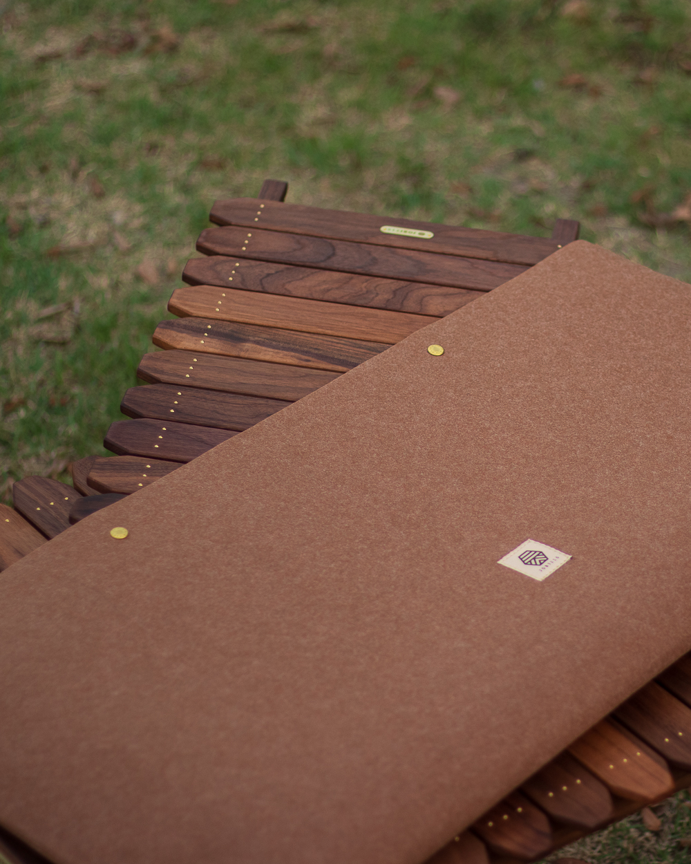 GoMid 500 Table - Walnut