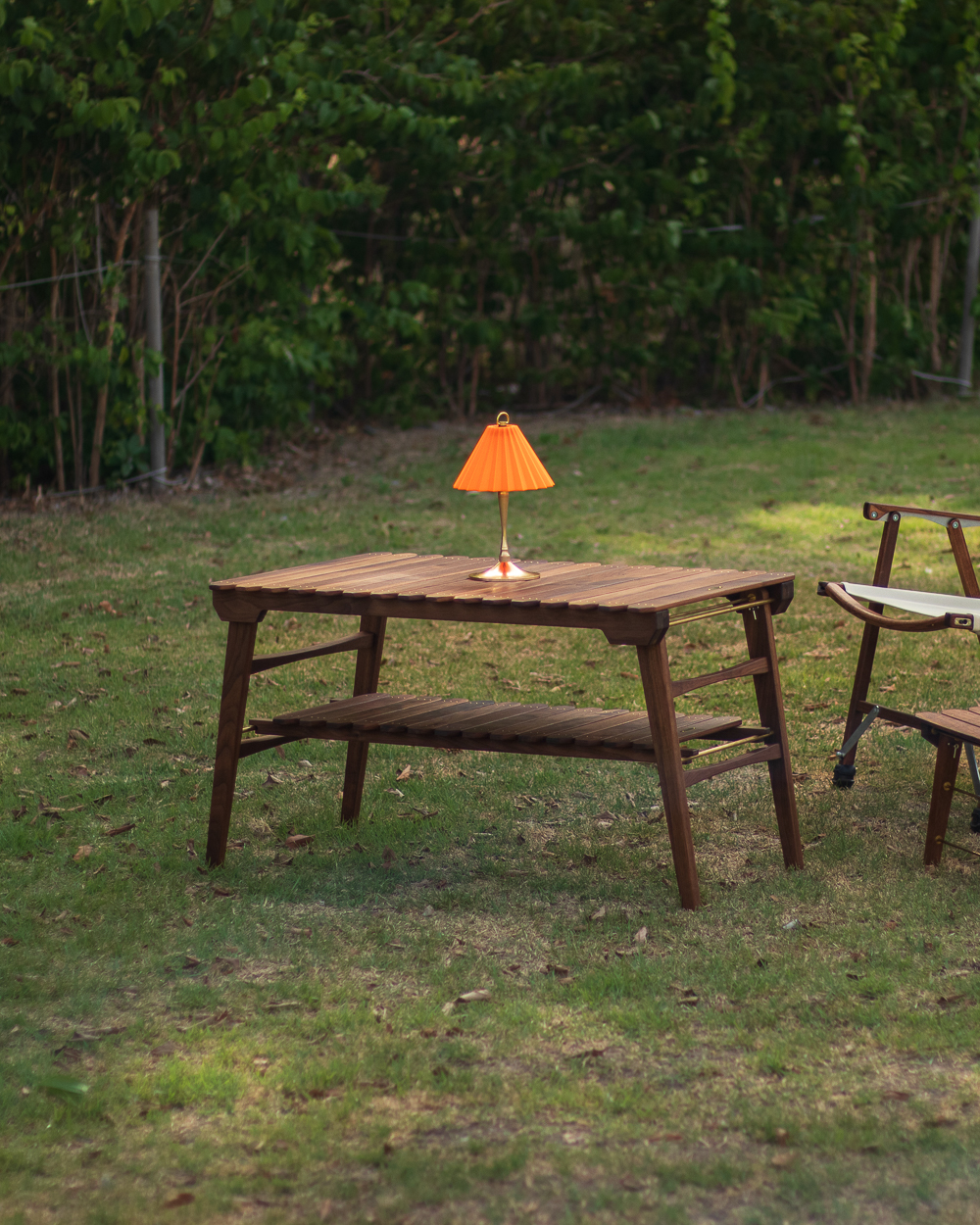 GoMid 500 Table - Walnut