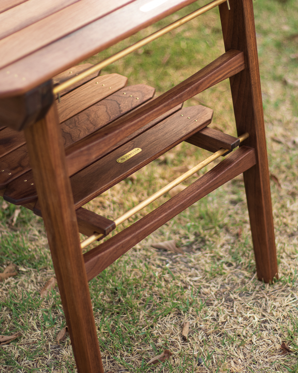 GoMid 500 Table - Walnut