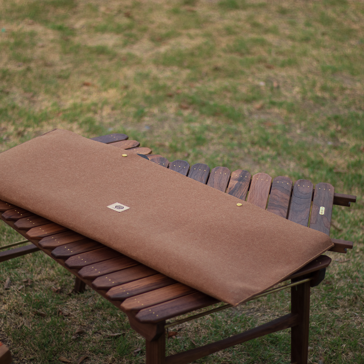 GoMid 500 Table - Walnut