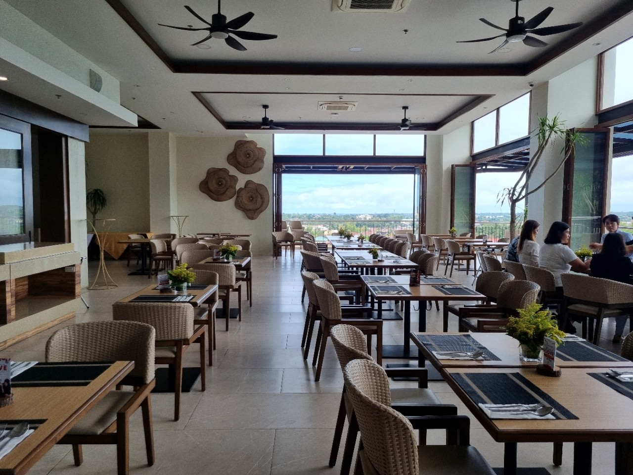 [세부] #무제한골프 - 청정자연 릴로안CC / 4성급 원텍토나호텔 - 고지대에서 내려다보는 세부 오션뷰