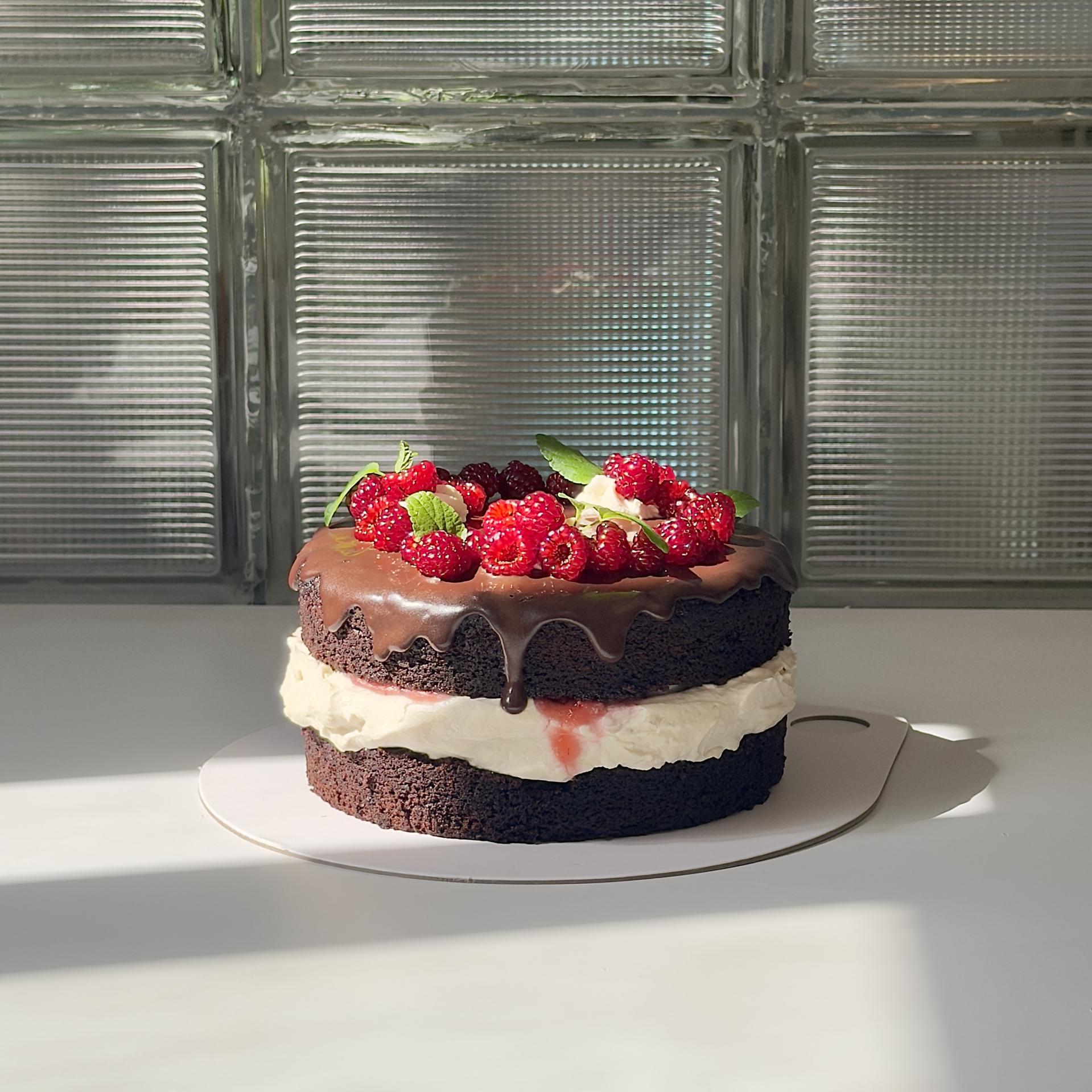 콩포트 초콜릿 케이크: 라즈베리 / Compote Chocolate Cake: Raspberry
