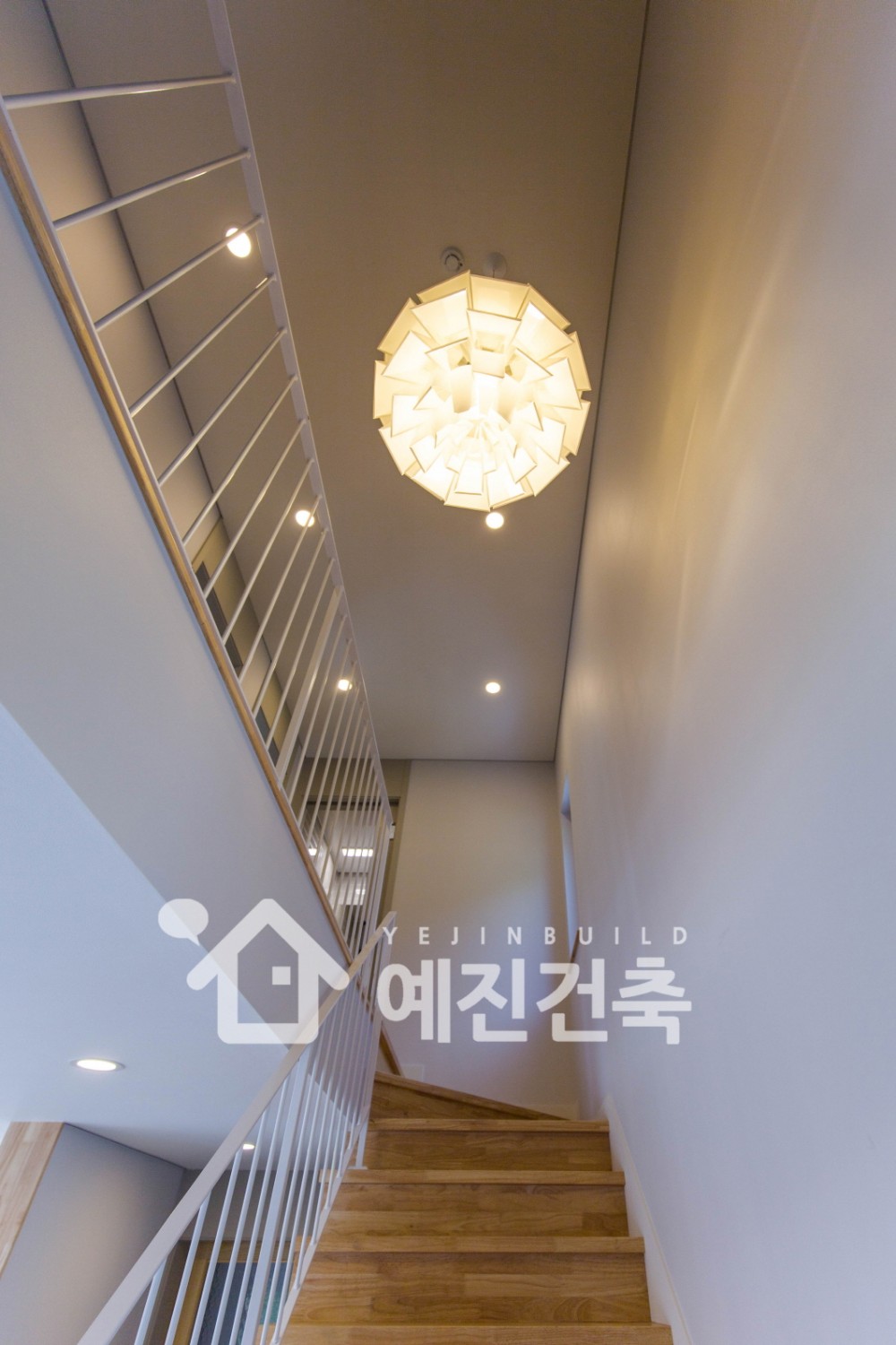 3be523618c094.jpg