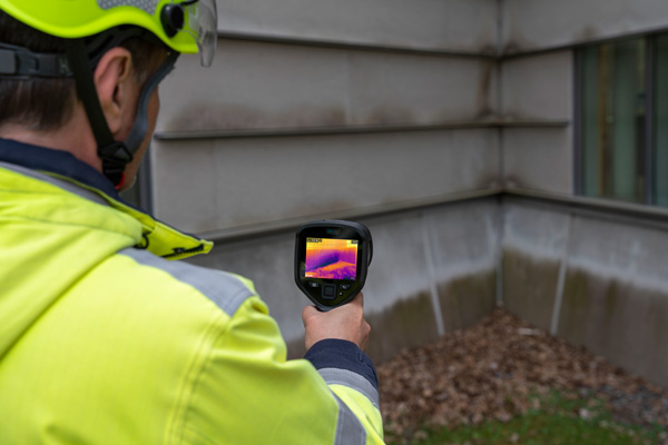 FLIR 플리어 E5 PRO Ignite™ Cloud가 포함된 Pro-시리즈 열화상 카메라 (가격문의)