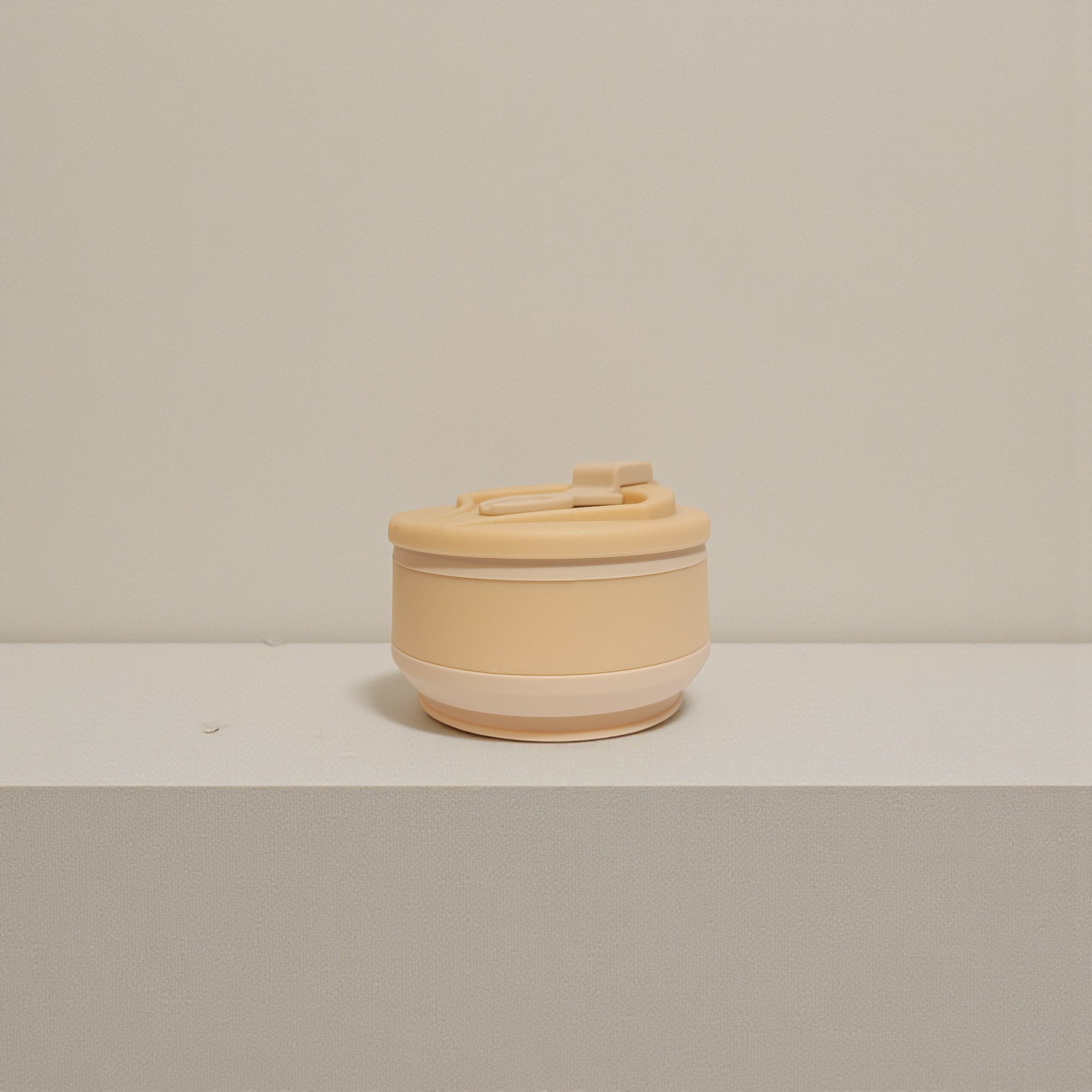 텀블러소량제작에 적합한 휴대용 접이식 실리콘컵 (접힌 모습)