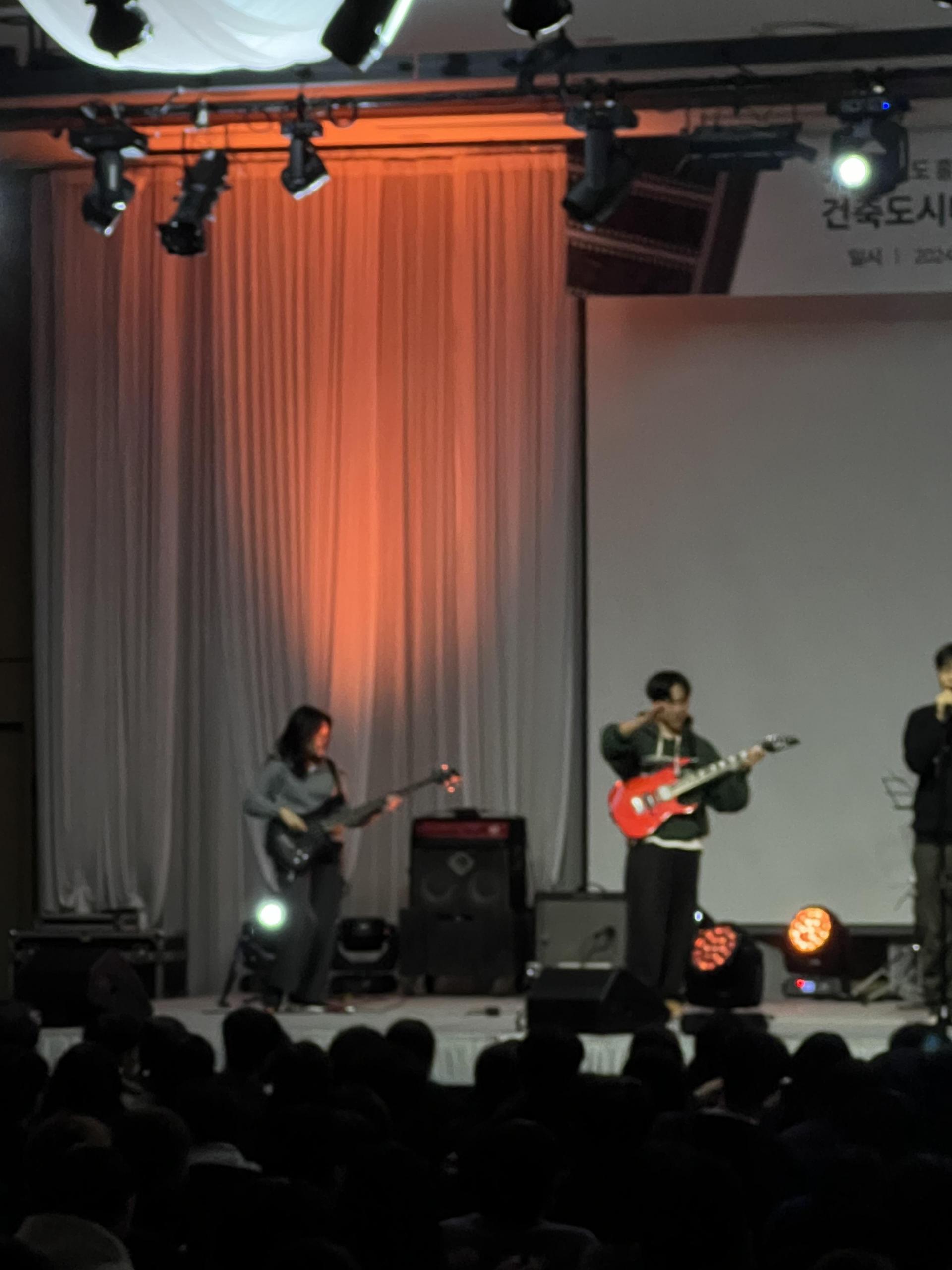 e4982087a25d5.jpg