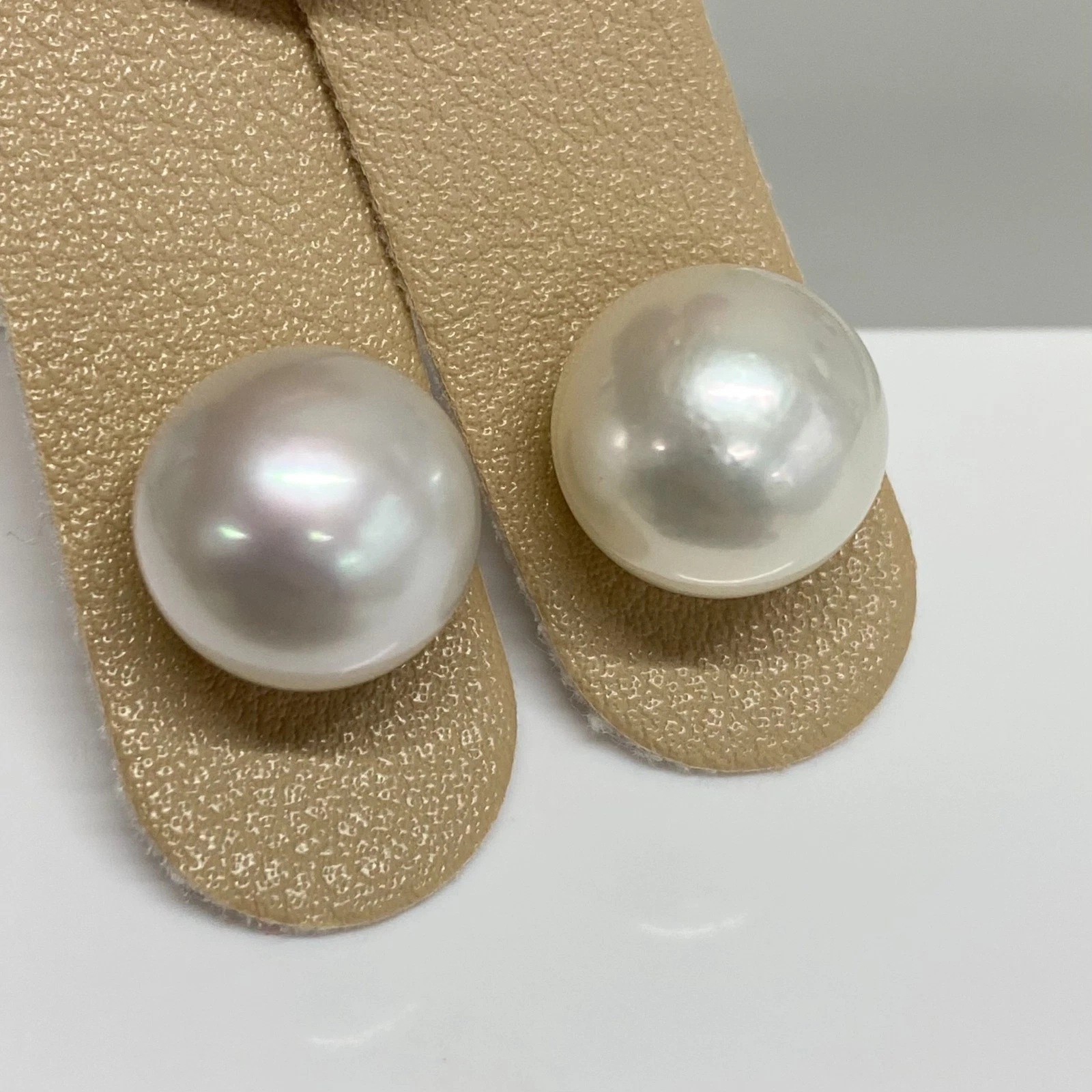 12mm 화이트컬러남양진주 18k골드귀걸이