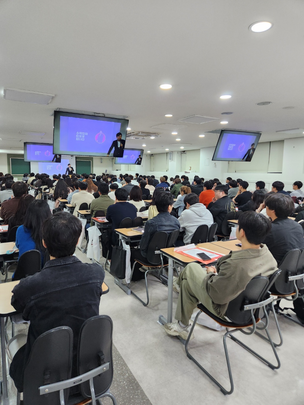45b0099a26db8.jpg