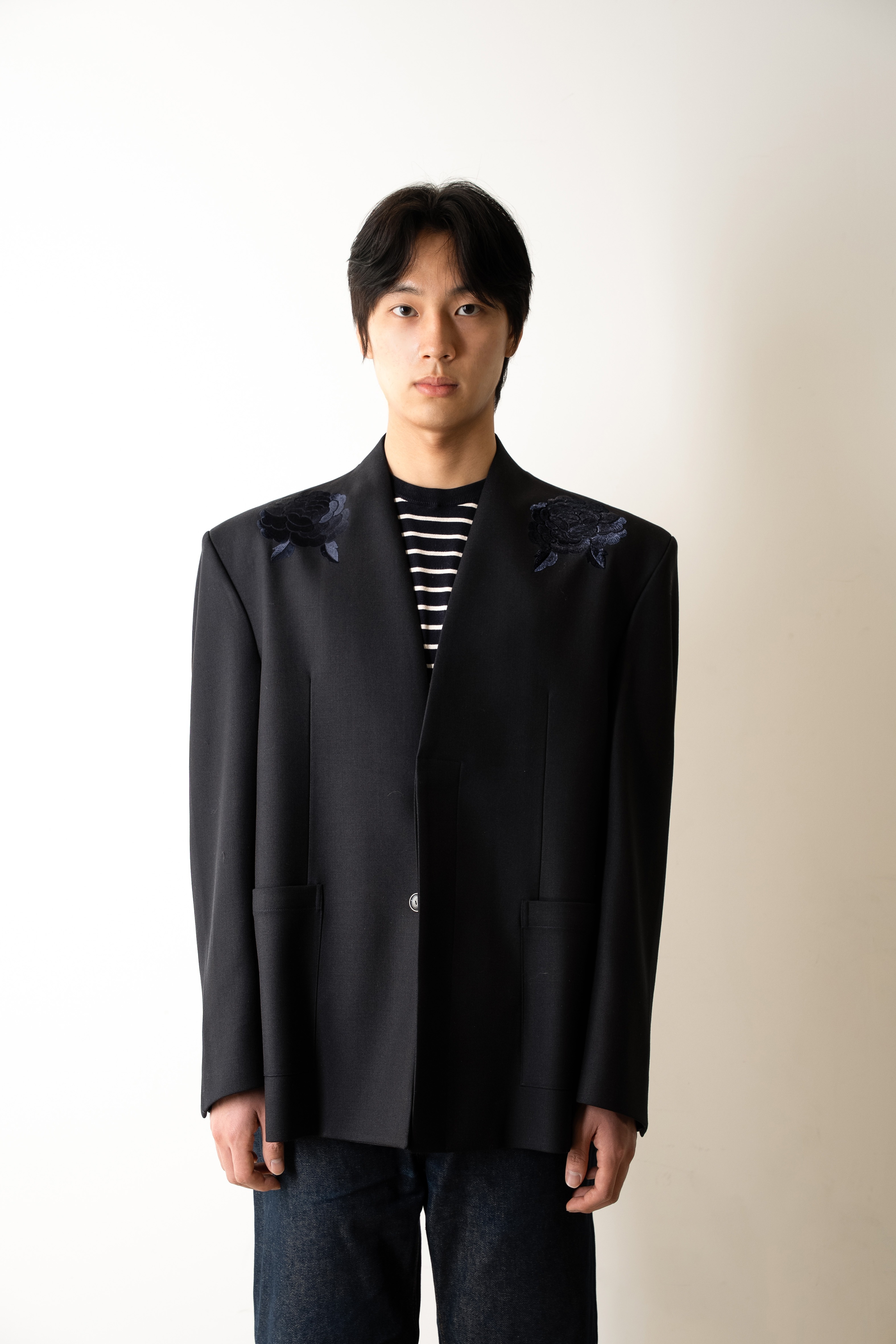 Floral Shoulder Embroidery Blazer (CUSTOME MADE)