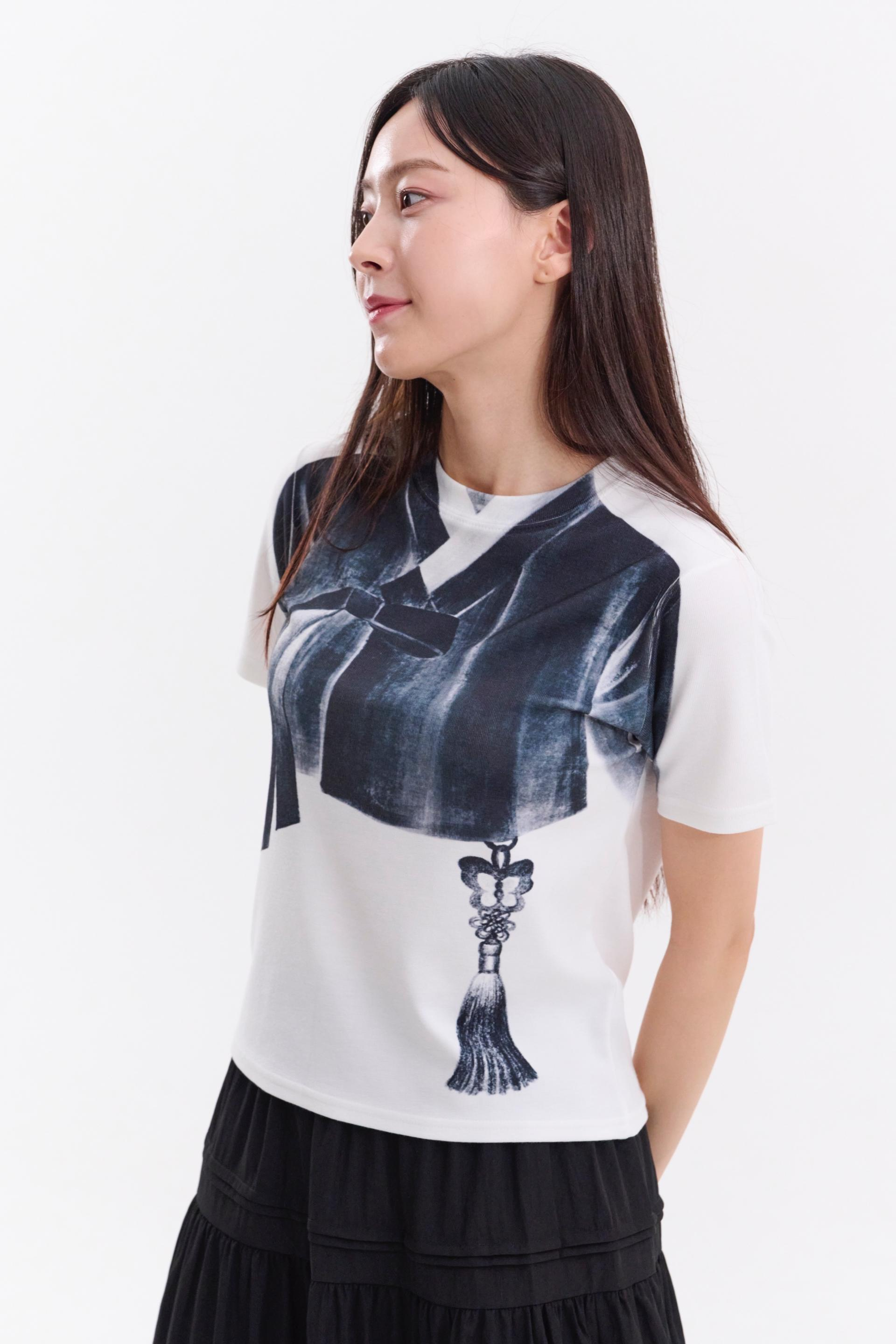 (UNISEX) Oversized Hanbok jeogori & Norigae Print T-shirt