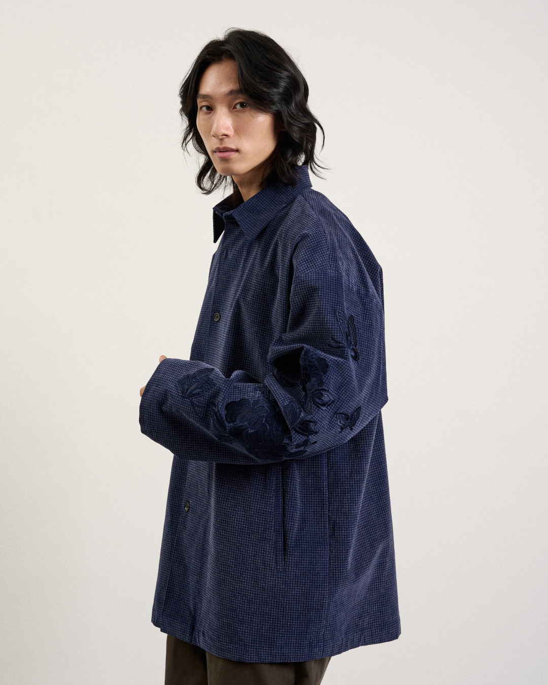 모란 Floral Sleeve Embroidered Shirt Jacket