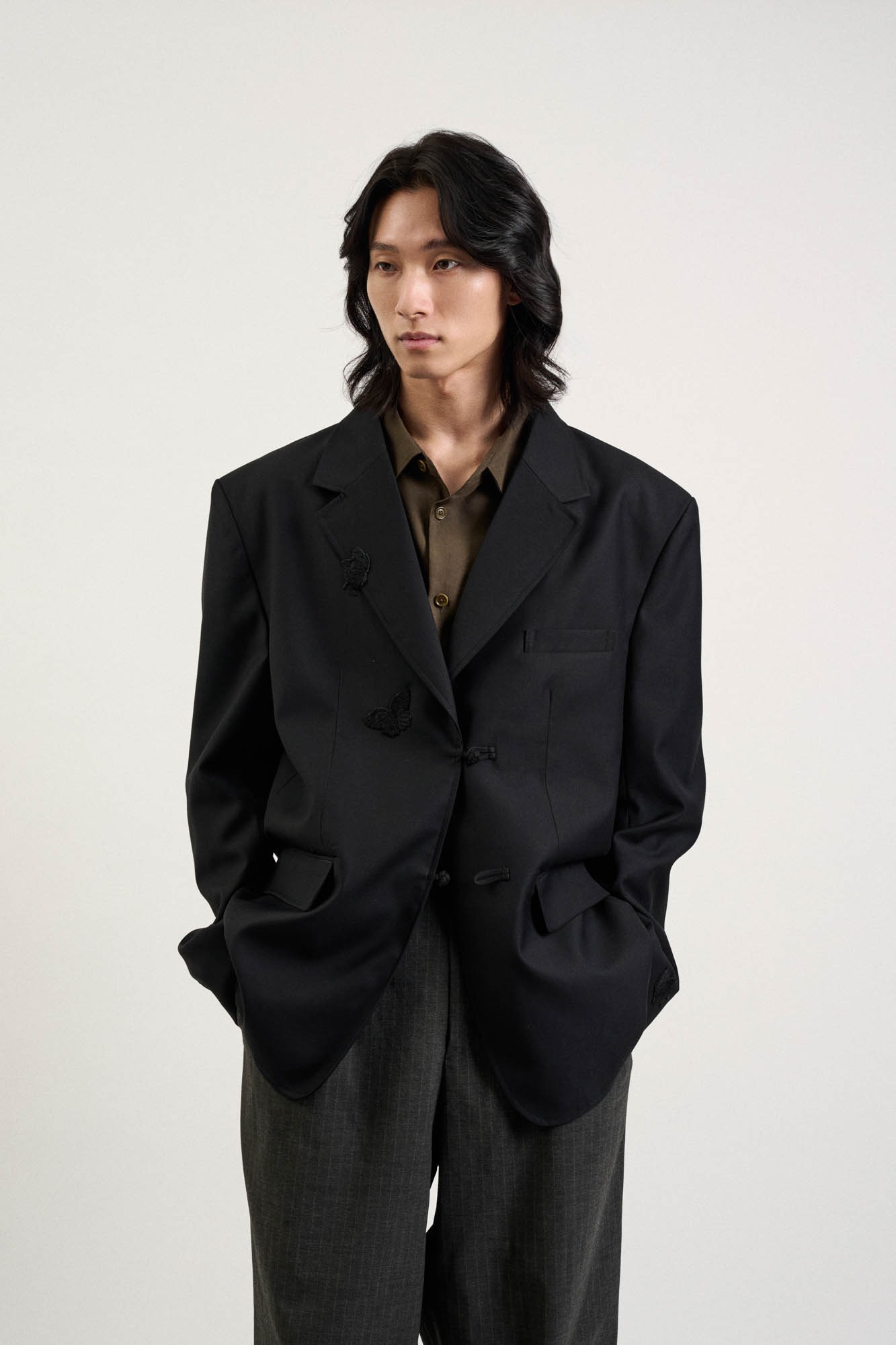 Classic Hanbok Knot Blazer – Butterfly Appliqué