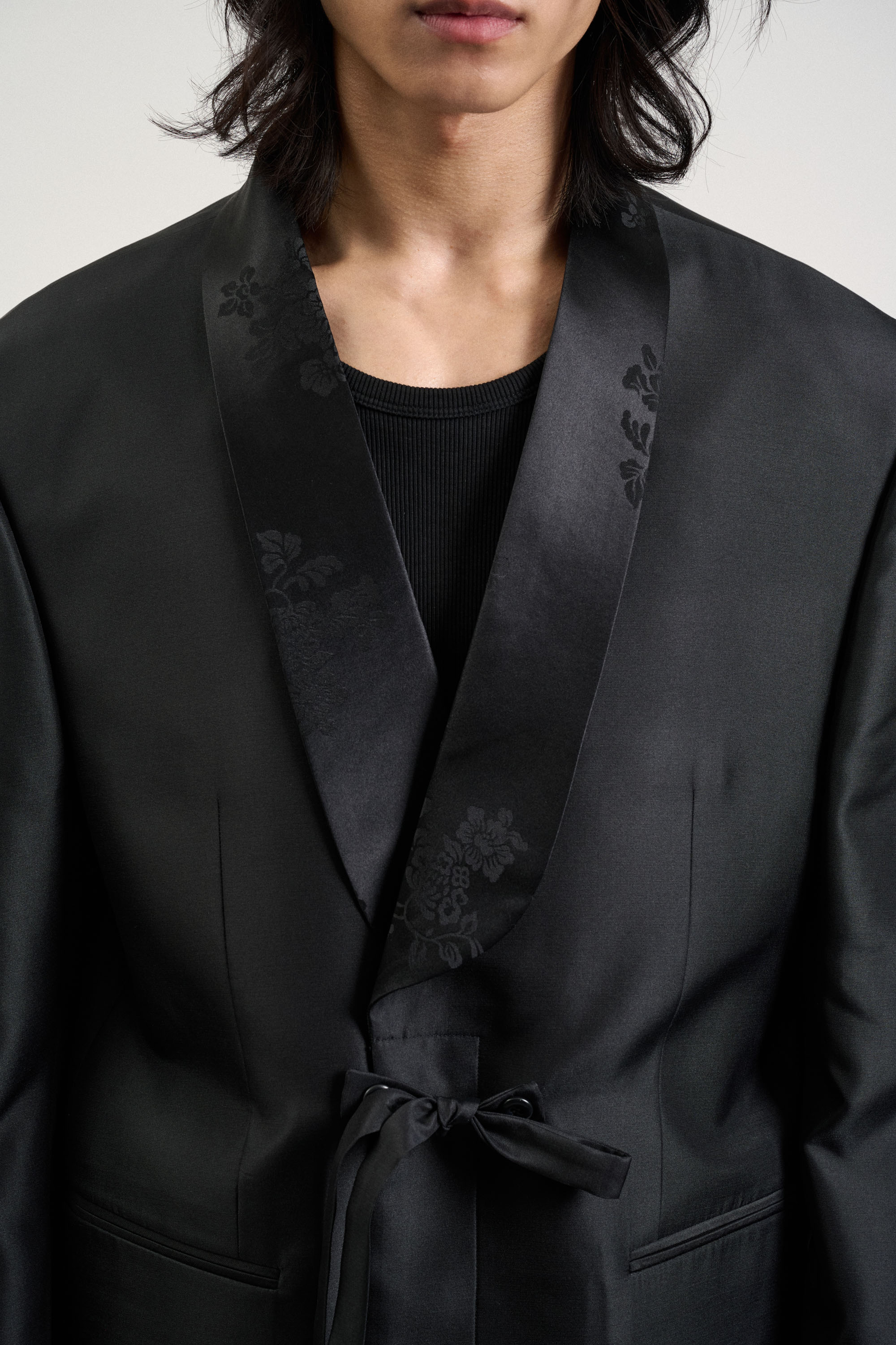 Shawl Collar Silk Blazer - Goreum Type2
