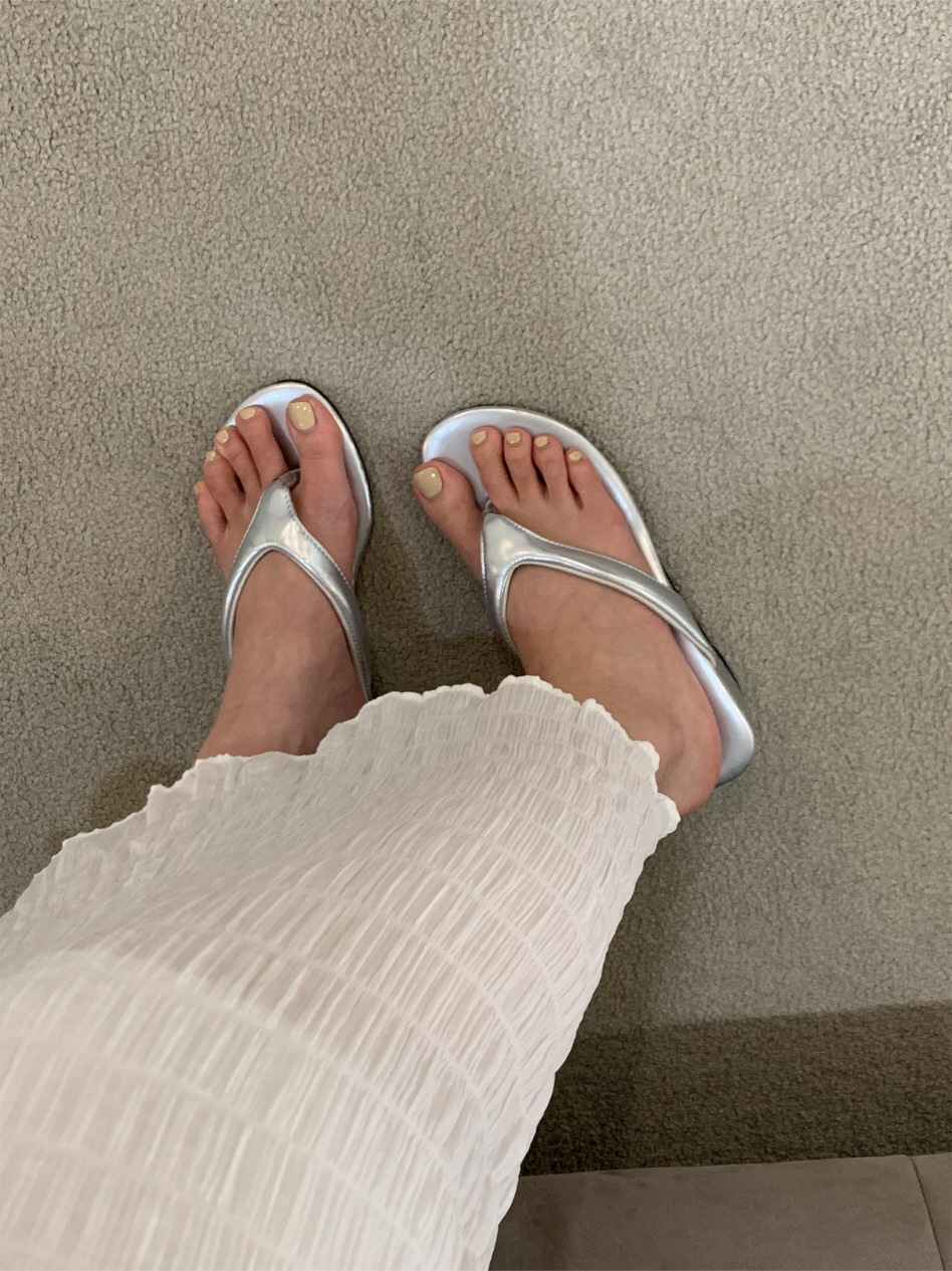 에나멜 레더 쪼리 여성 여름 발편한 키높이 웨지 6cm 미들 샌들 뮬힐 (아이보리, 실버, 블랙)