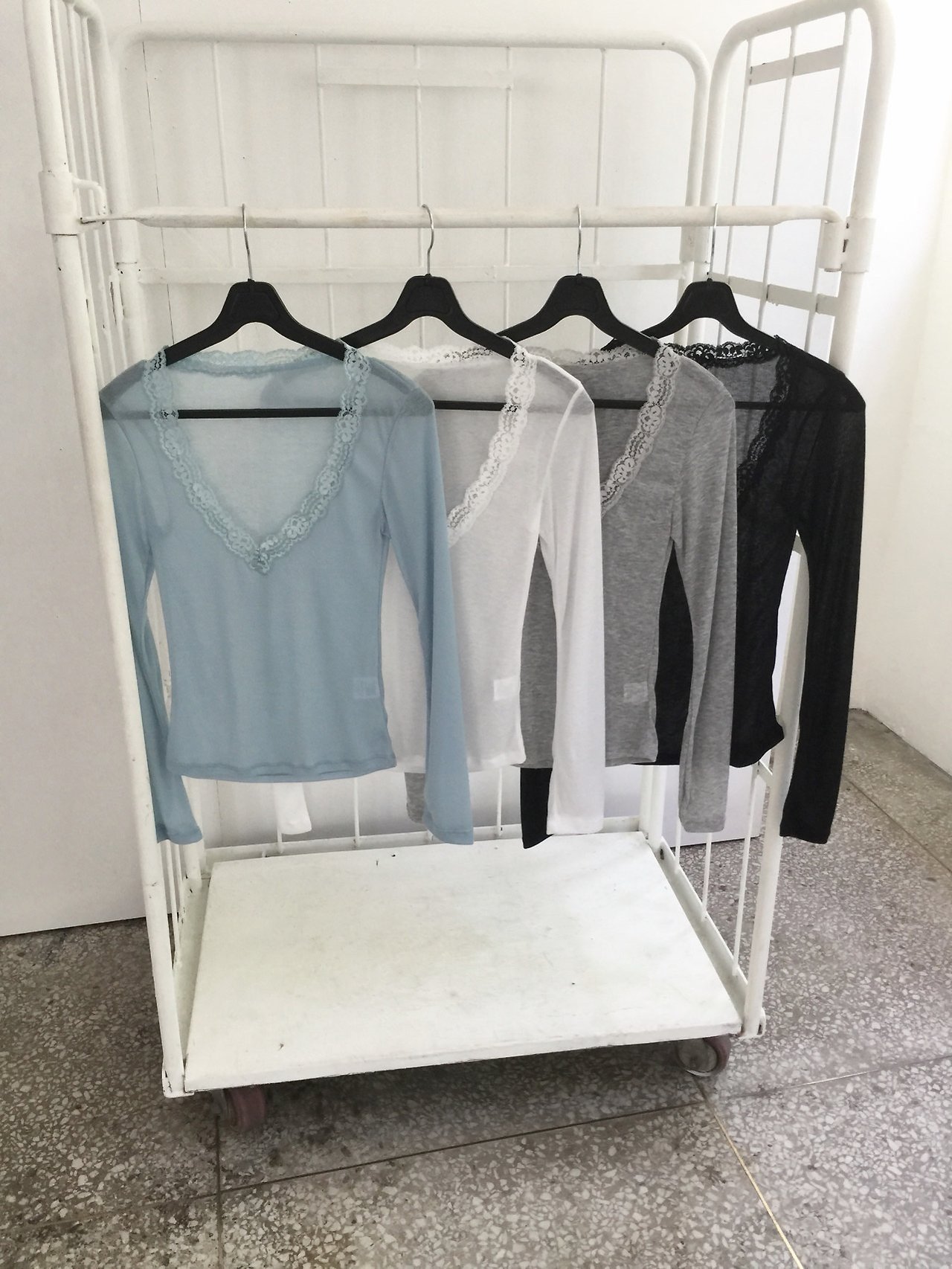 레이스 딥 브이넥 시스루 레이어드 여름 얇은 긴팔 티셔츠 | 4color