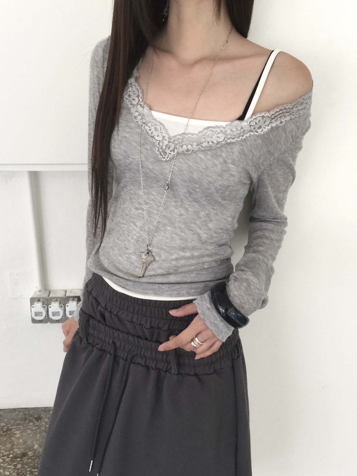 레이스 딥 브이넥 시스루 레이어드 여름 얇은 긴팔 티셔츠 | 4color