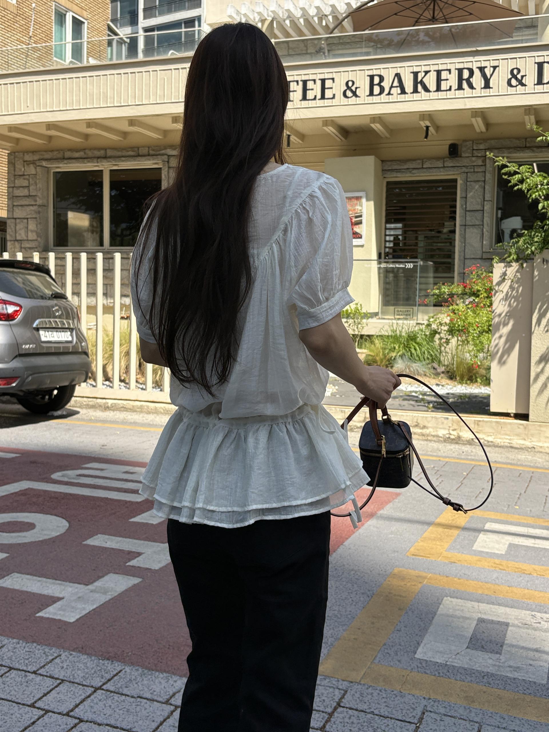 썸머 페플럼 프릴 하프 시스루 퍼프 반팔 블라우스 | 2color