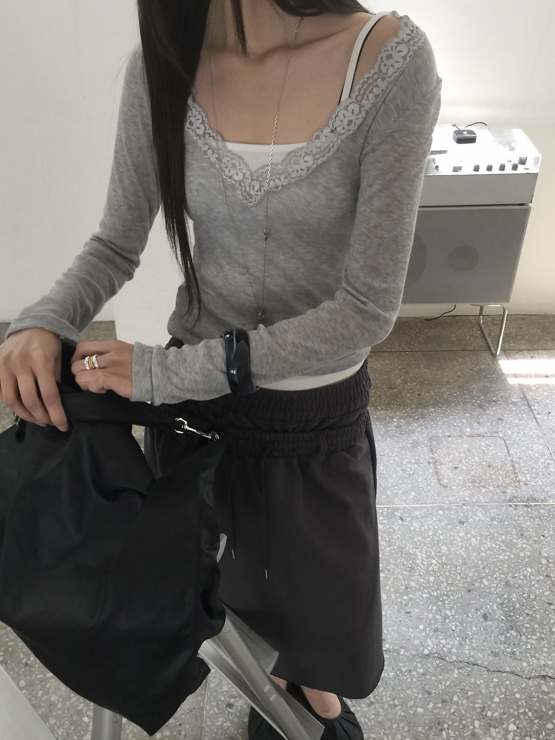 레이스 딥 브이넥 시스루 레이어드 여름 얇은 긴팔 티셔츠 | 4color