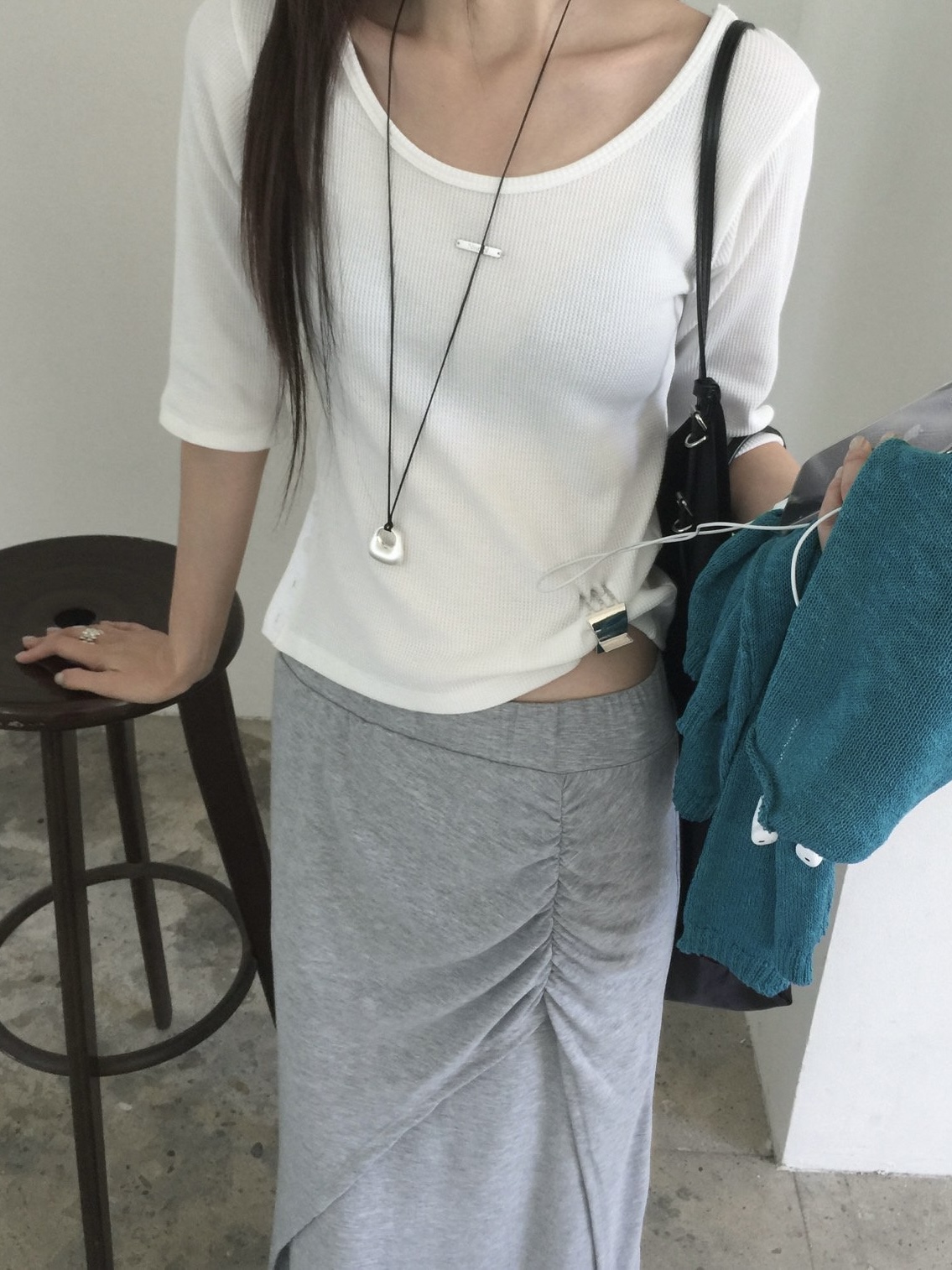 마크 언발란스 셔링 트임 밴딩 여성 여름 레이어드 투피스 맥시 롱 스커트 (그레이, 차콜, 블랙)