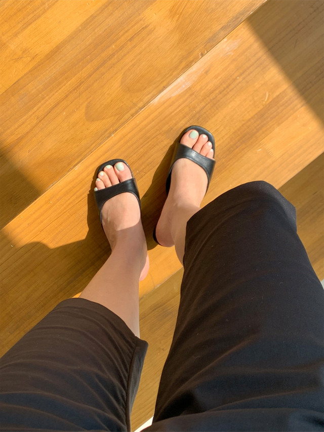 미니멀 토오픈 여름 6cm 미들 통굽 웨지 샌들 뮬힐 | 2color