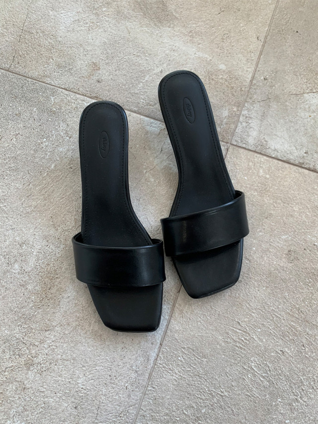 새틴 공단 레더 토오픈 여름 발편한 5cm 미들 뮬 샌들힐 | 2color