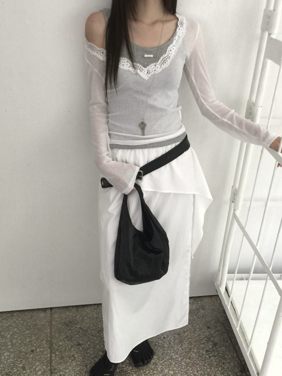 레이스 딥 브이넥 시스루 레이어드 여름 얇은 긴팔 티셔츠 | 4color
