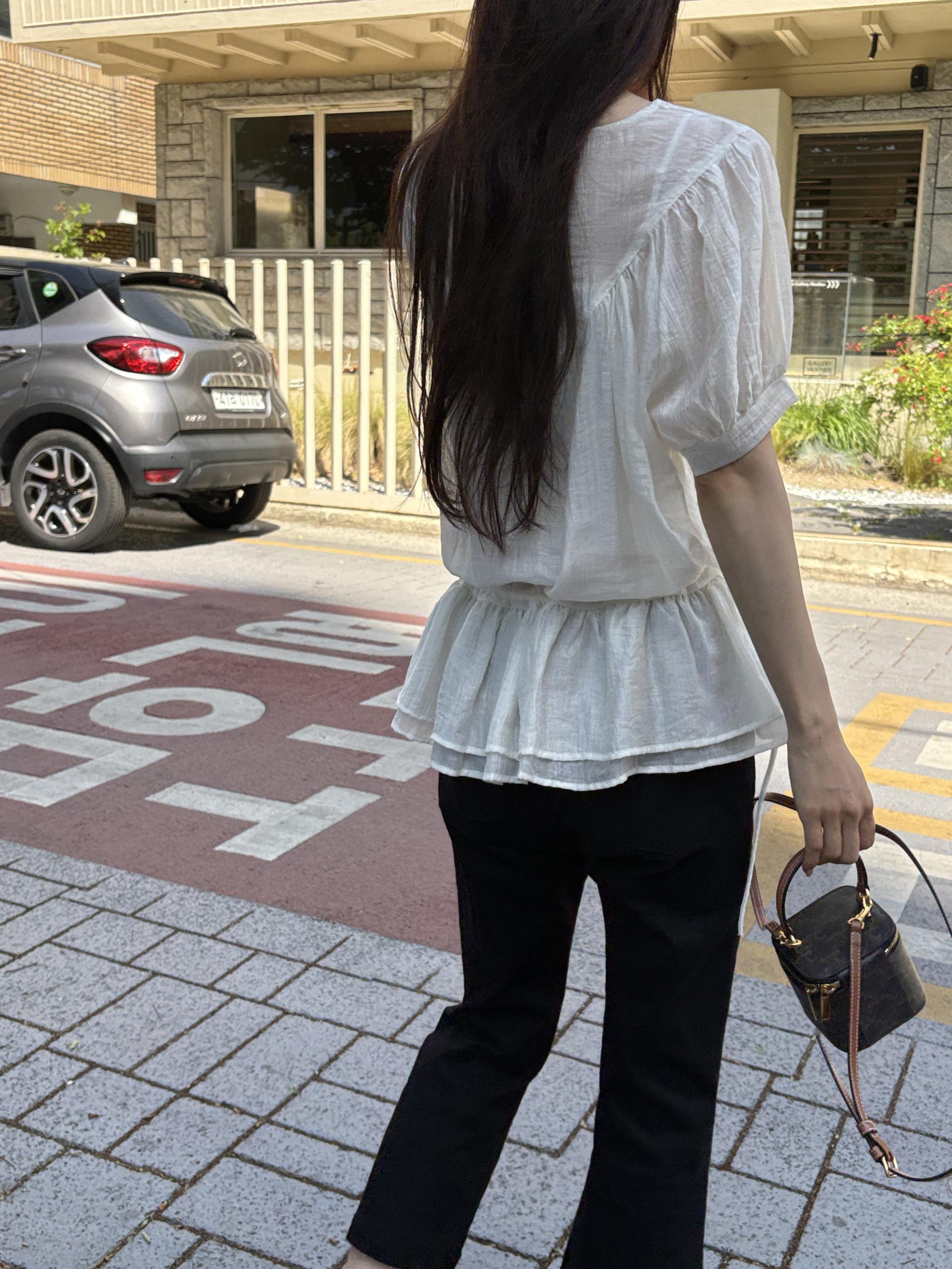 썸머 페플럼 프릴 하프 시스루 퍼프 반팔 블라우스 | 2color