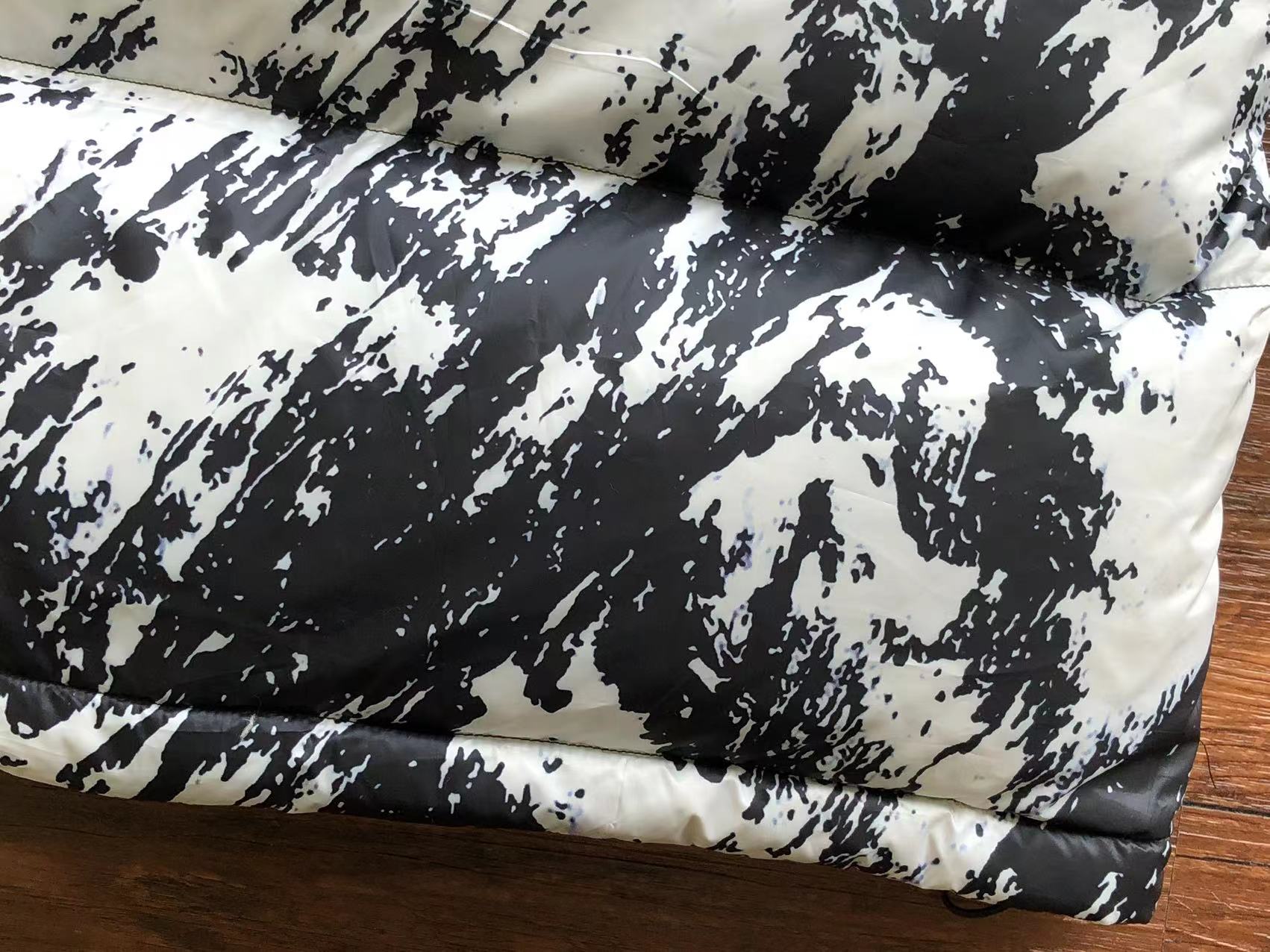 슈프림 x 노스페이스 마운틴