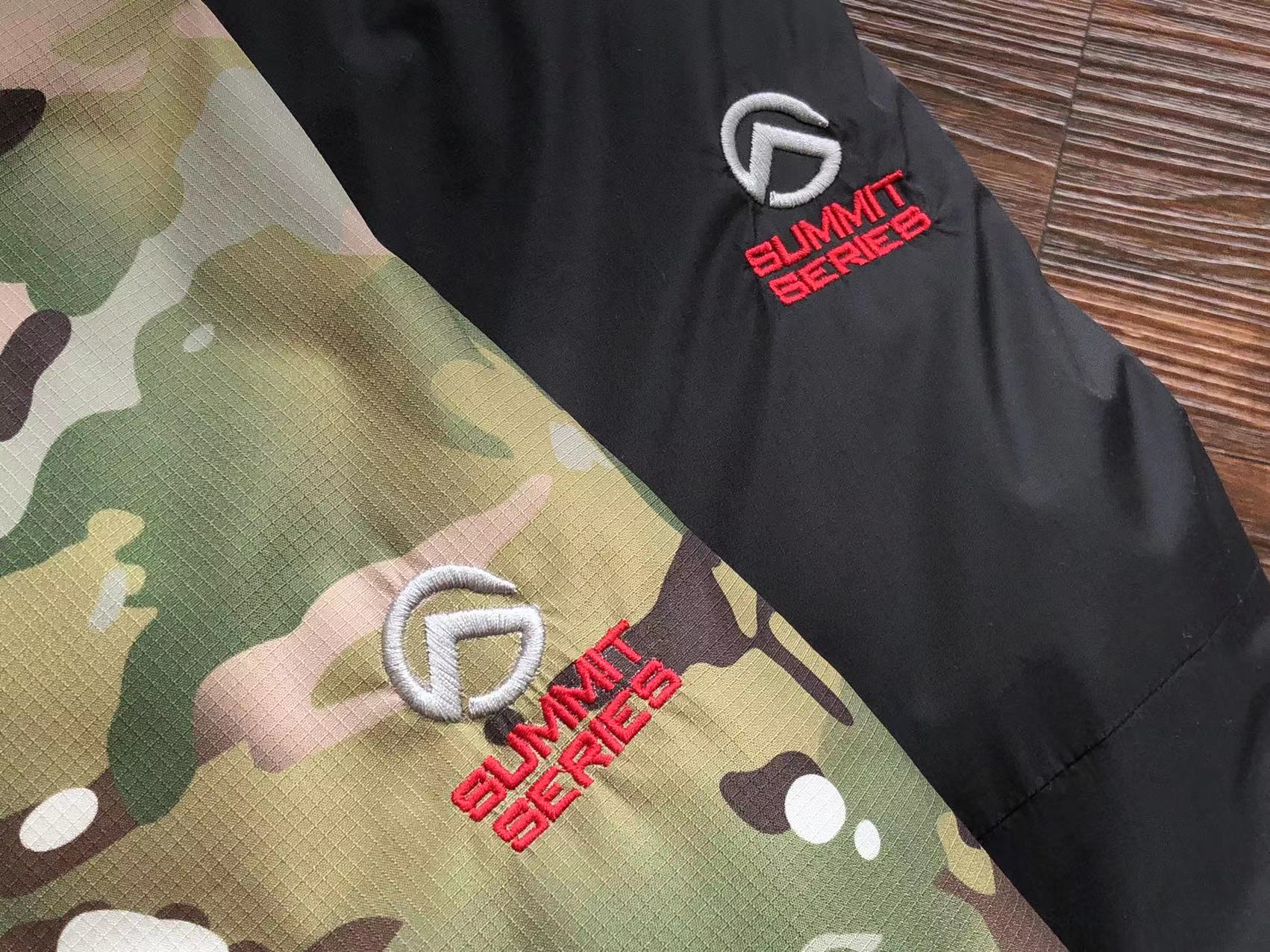 슈프림 x 노스페이스