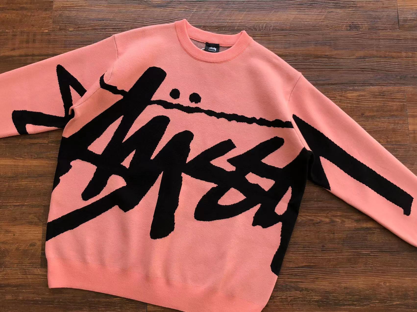 스투시 스탁 스웨터 핑크