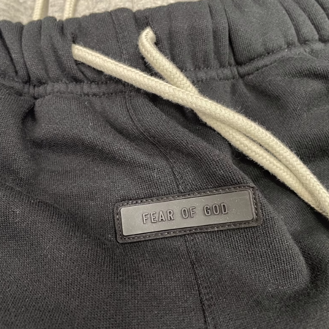 Essentials 에센셜 플리스 러닝 쇼츠