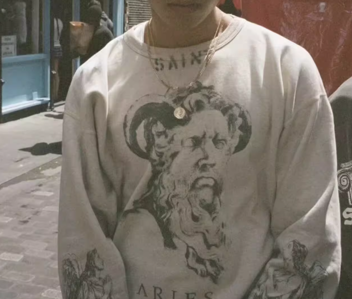 세인트 마이클 x 에리즈 크루 스웨트셔츠 미스터 에리즈 그레이