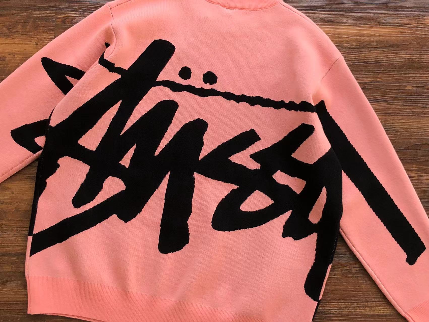 스투시 스탁 스웨터 핑크