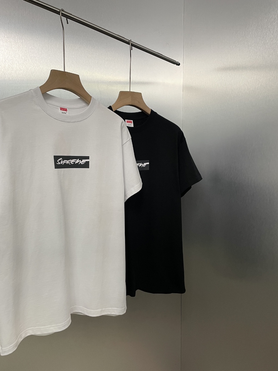 슈프림 퓨추라 박스 로고 티셔츠