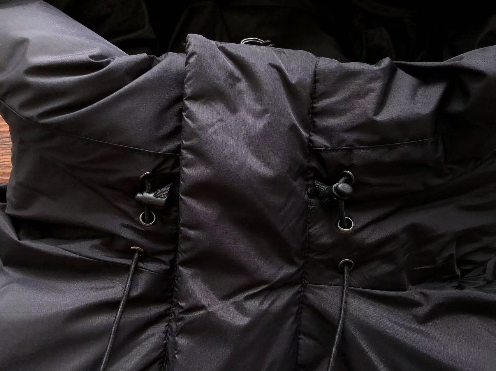 슈프림 x 노스페이스 패딩